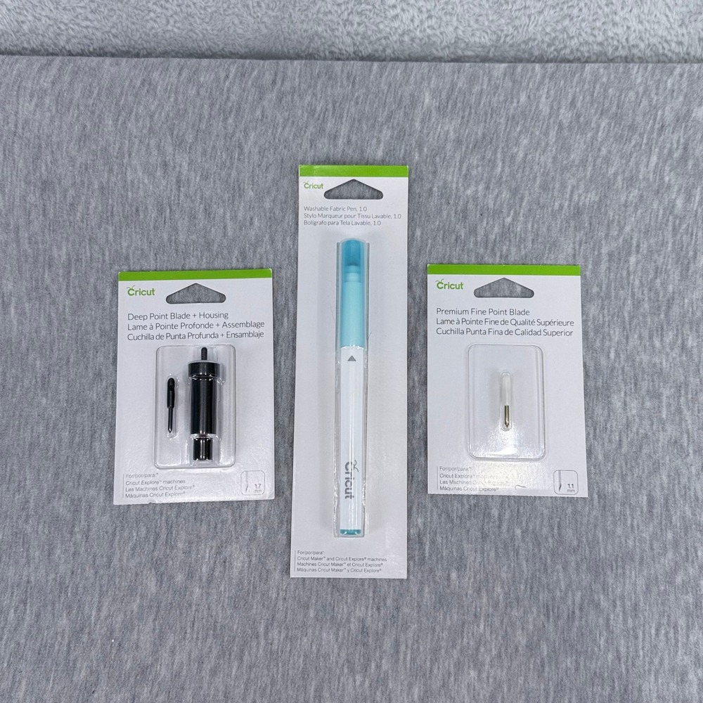 Cricut Accessory Bundle Fine 1.1 & Deep Point 1.7 Blade Washable Fabric Pen NEW
